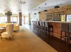 W hotelu znajduje się także przyjemny drink bar